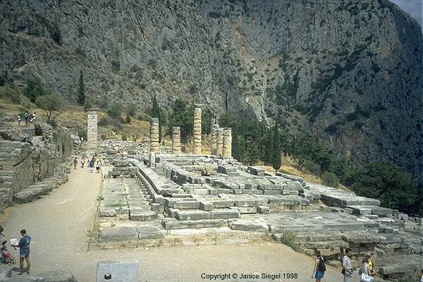 Sacred Way, Delphi
